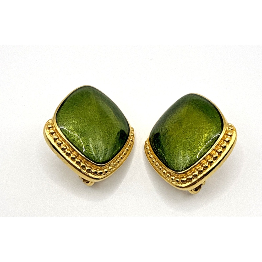 Vintage Trifari Green Cabochon Clip On Earrings Gold Tone Trim Signed Square - Picture 2 of 9